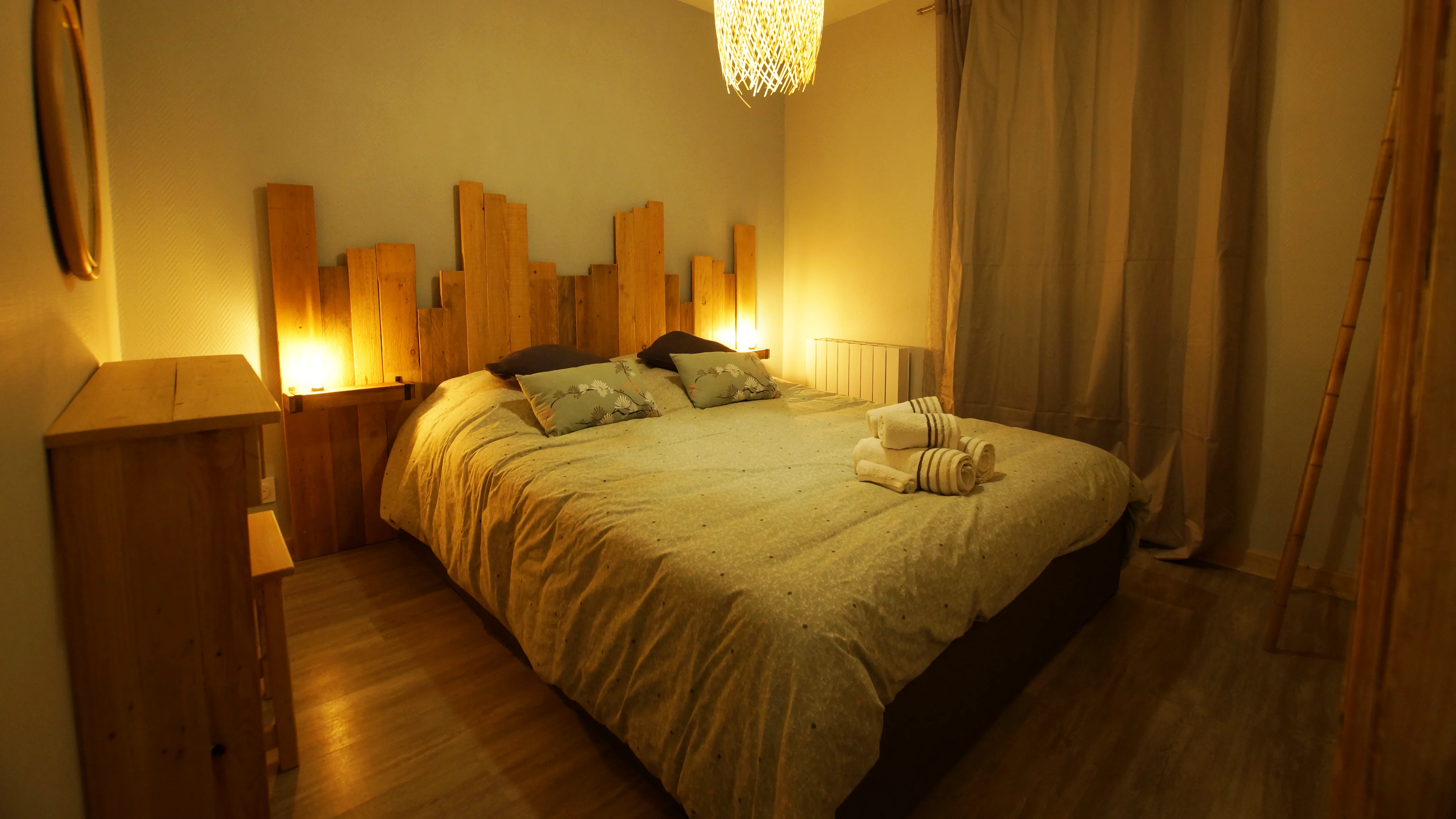 /images/apartment/hero/appartement-piece-de-vie-background@2x.webp